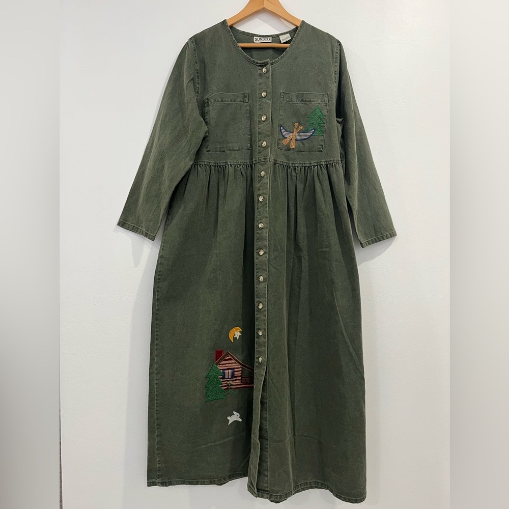 Sunbelt Green Long Sleeve Dress with Embroidery